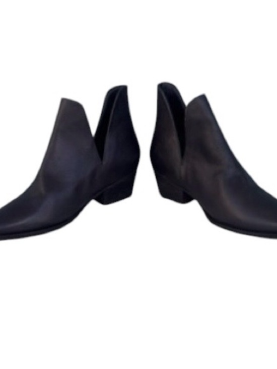 EUC Free People Black Chelsea
Ankle Boots with Pointed Toe EU 37 Leather Western - Picture 9 of 9